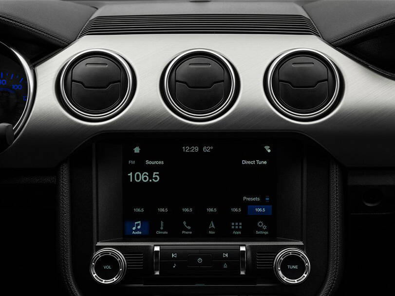 فورد موستانج الداخلية 