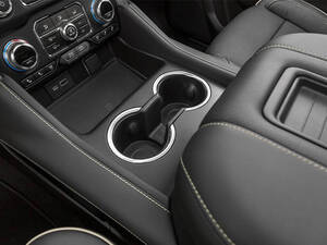 جي إم سي يوكون الداخلية 