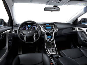 Hyundai Elantra Interior 