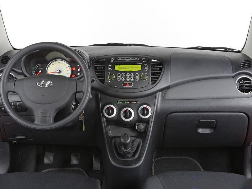هيونداي i10 الجيل الأول (PA) الداخلية 