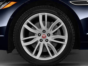 جاجوار XF الخارجية 