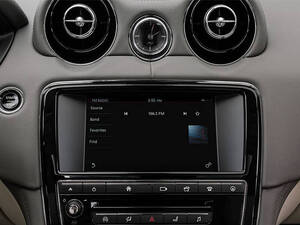 جاجوار XJ الداخلية 