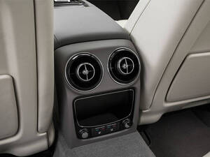 جاجوار XJ الداخلية 