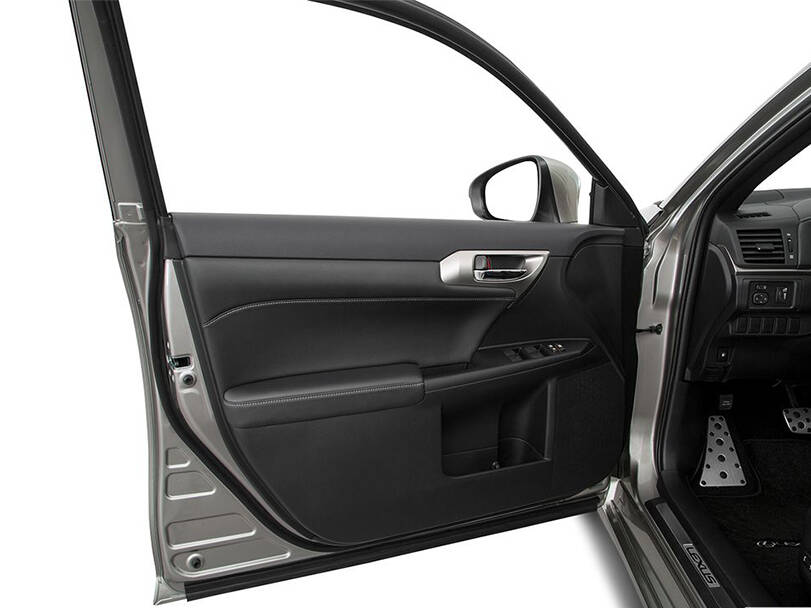 لكزس CT الداخلية 