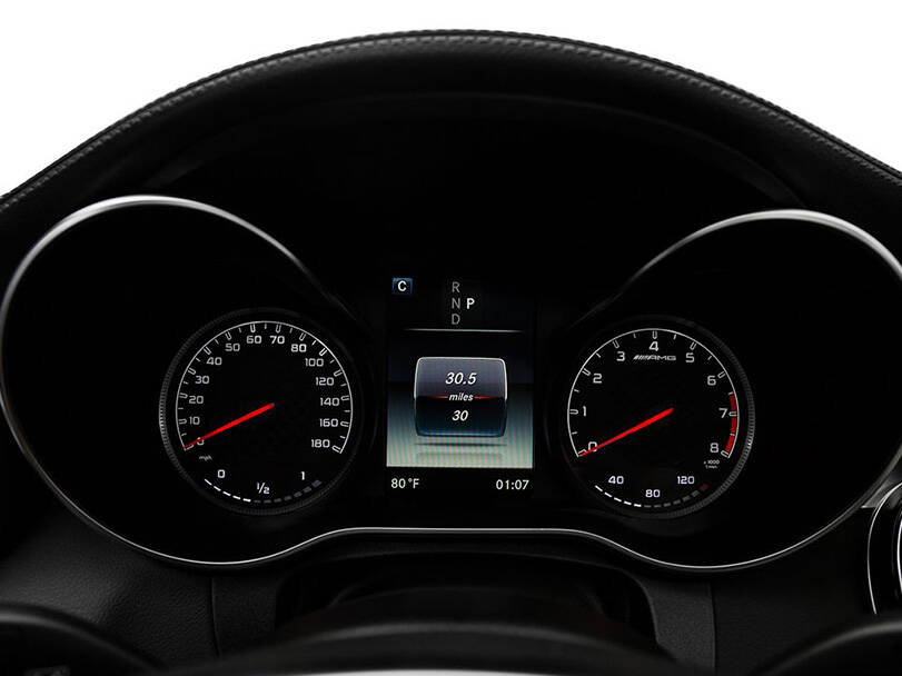 مرسيدس بنز كلاس C الداخلية 