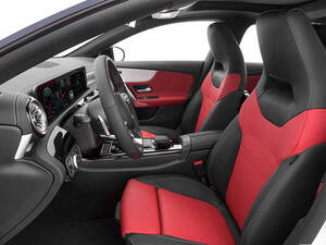 مرسيدس بنز CLA الداخلية 