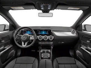 مرسيدس بنز GLA الداخلية 