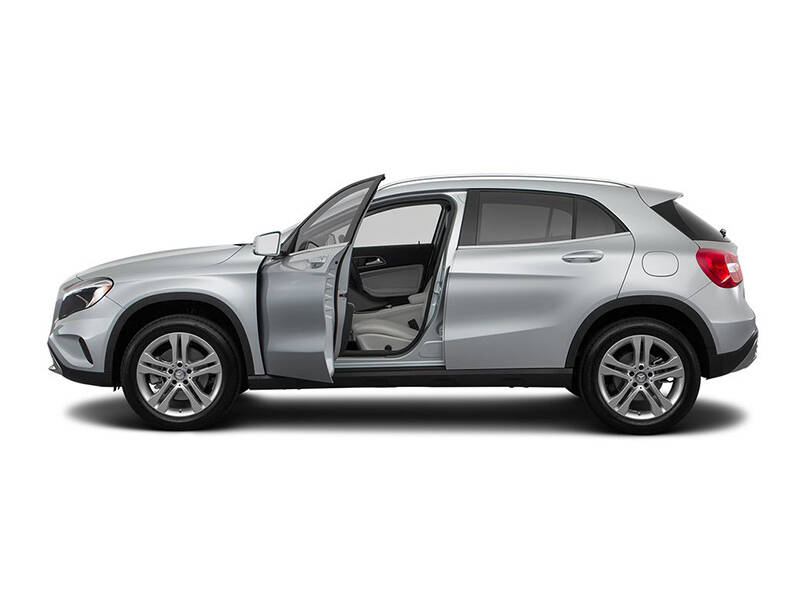 Mercedes Benz GLA Exterior 