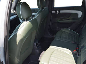 ميني كانتريمان الداخلية 