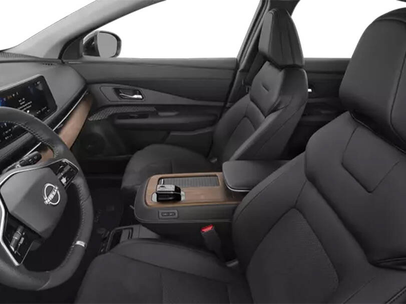 نيسان أريا الداخلية 