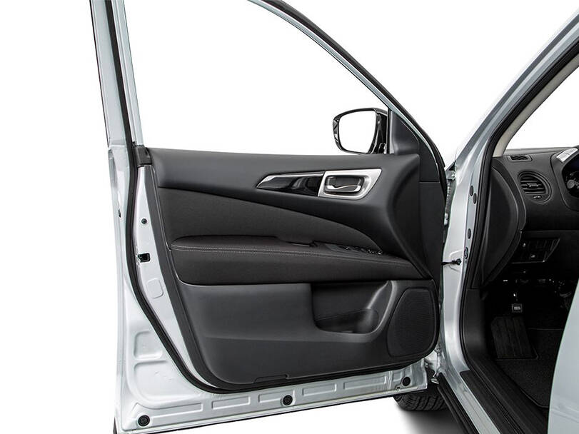 نيسان باثفايندر الداخلية 