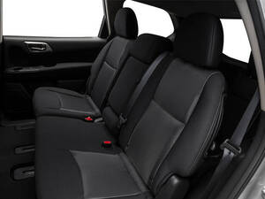 نيسان باثفايندر الداخلية 