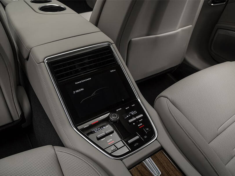 Porsche Panamera Interior 