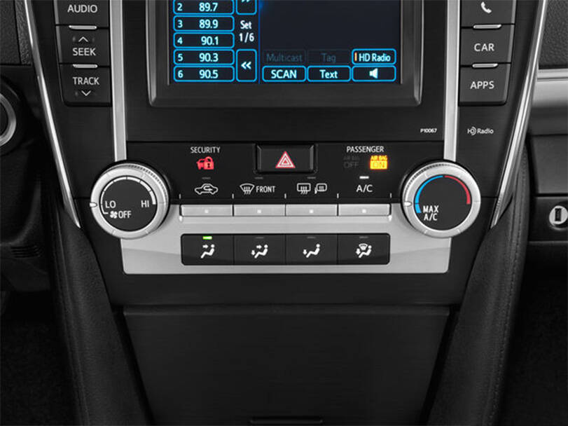 تويوتا كامري XV50 الداخلية 