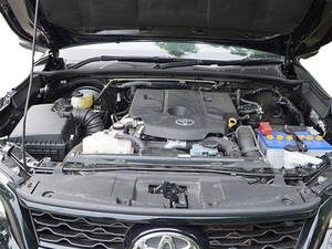 تويوتا فورتشنر الخارجية 