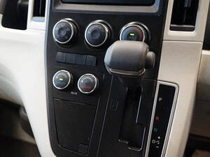 تويوتا هايس الداخلية 