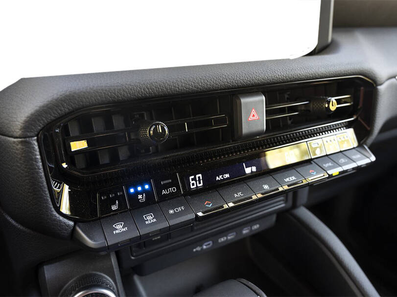 Toyota Land Cruiser Prado 2025 Interior 