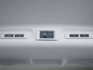 نيسان أورفان الداخلية 