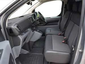 بيجو إكسبيرت الداخلية 