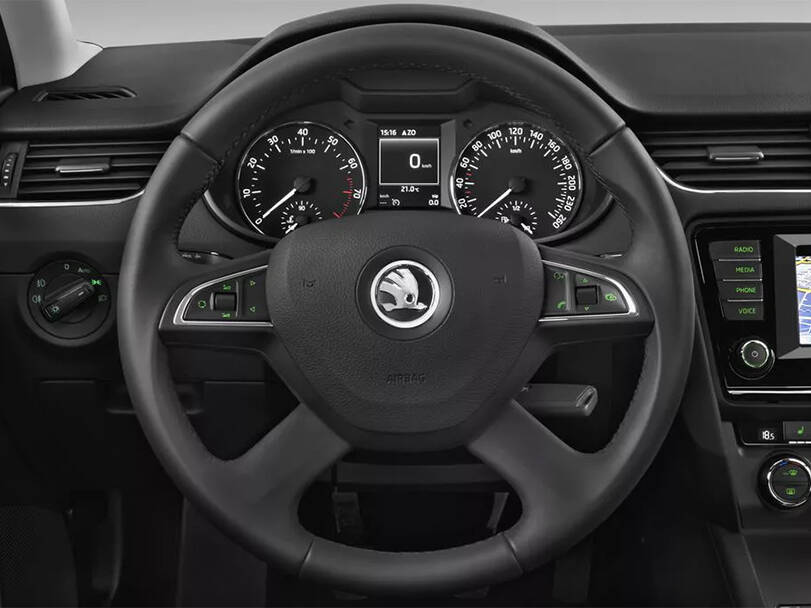 شكودا أوكتافيا الجيل الثالث (5E) الداخلية 