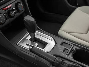 سوبارو إمبريزا الداخلية 