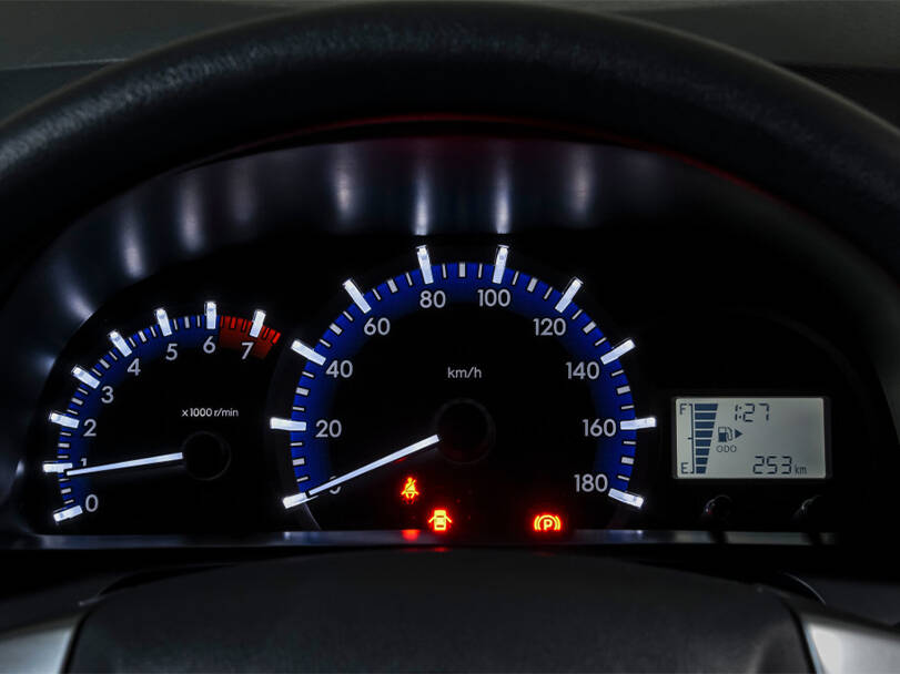 Toyota Avanza Interior 