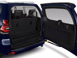 تويوتا لاند كروزر برادو الداخلية 