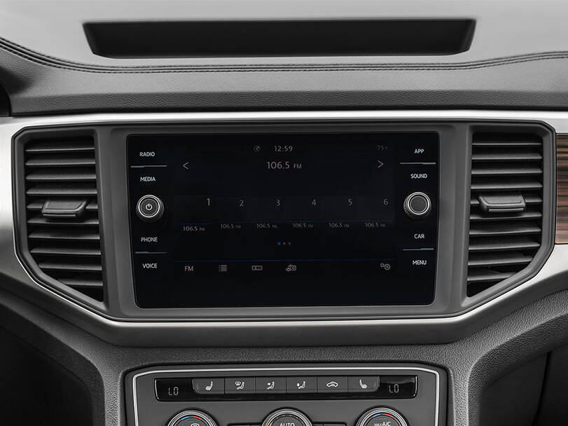 Volkswagen Teramont 1st (7L) Generation Interior 