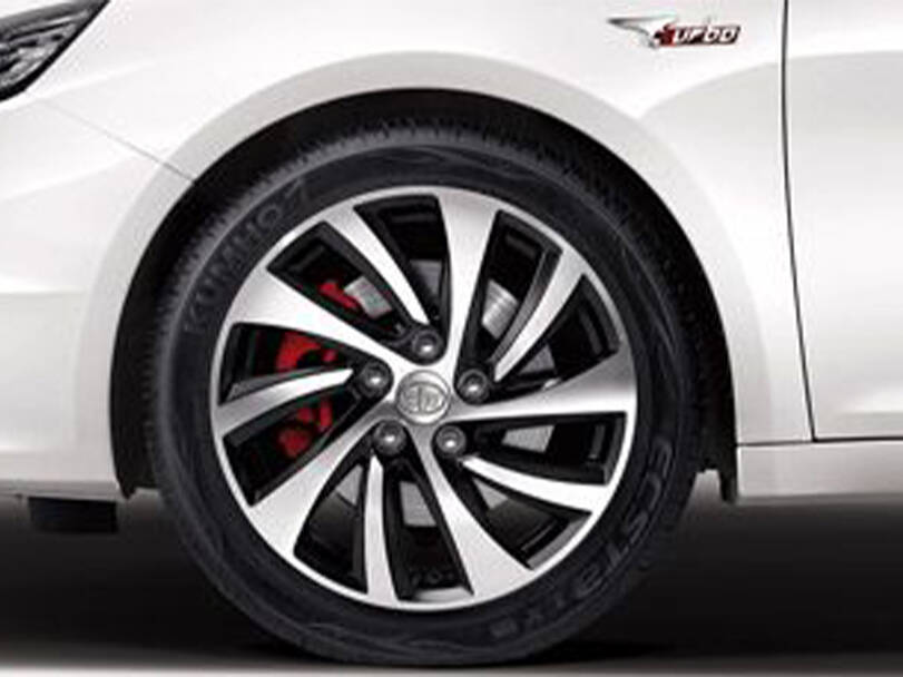 بيستون B70 الجيل الثاني الخارجية 