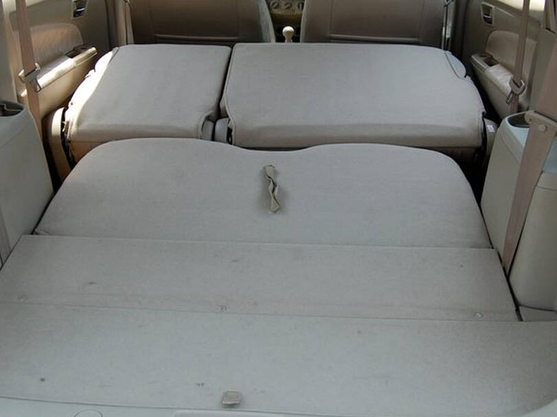 Suzuki Ertiga 1st Generation Interior 