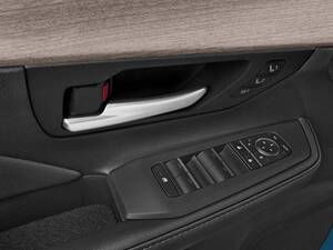 Toyota Grand Highlander Interior 