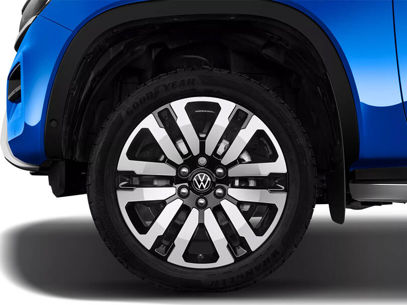 Volkswagen Amarok 2025 Images, Explore 15 Photos of Interior and Exterior Image-2