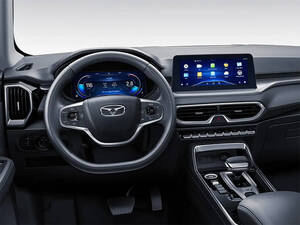 Kaiyi X3 Pro Interior Driving Side View