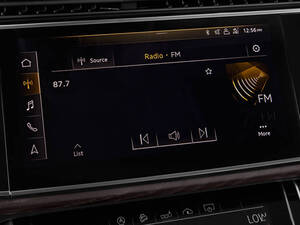 أودي RS Q8 الداخلية Audio System