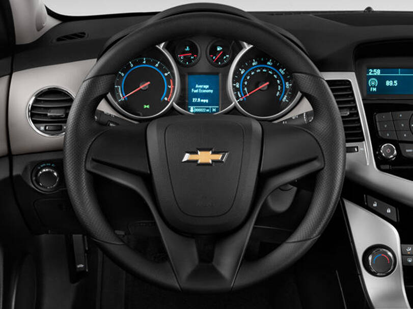 شيفروليه كروز الجيل الأول (J300) صور داخلية وخارجية Image-15