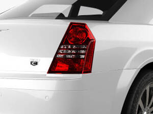 كرايسلر 300 الجيل الأول