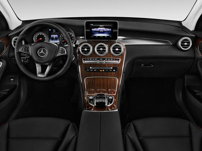 مرسيدس بنز GLC كلاس الجيل الأول (X253) الداخلية 