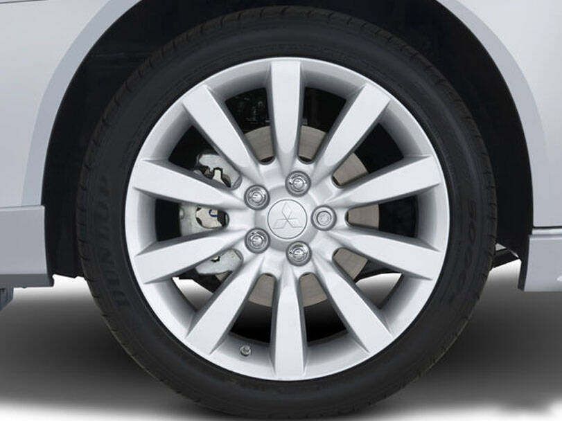 Mitsubishi Lancer Exterior 