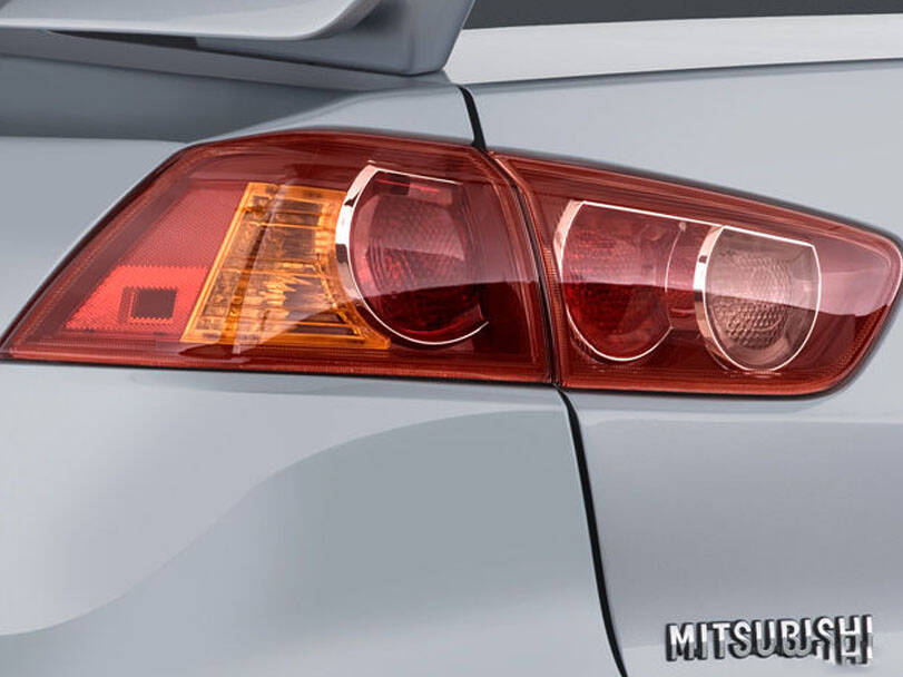 Mitsubishi Lancer Exterior 