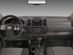 نيسان إكستيرا الداخلية 