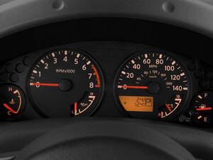 نيسان إكستيرا الداخلية 