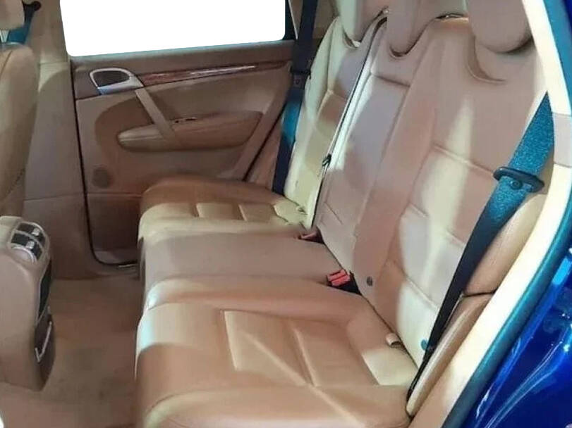 بورشه كايين الجيل الأول (E19PA) صور داخلية وخارجية Image-10