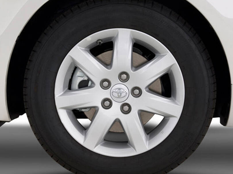 تويوتا أفالون الخارجية 