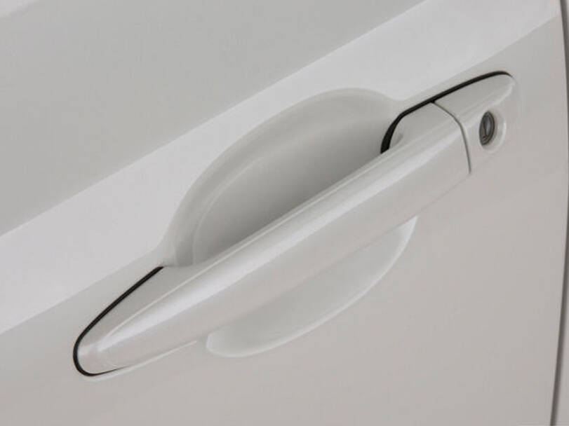 تويوتا أفالون الجيل الثالث (XX30) الخارجية 