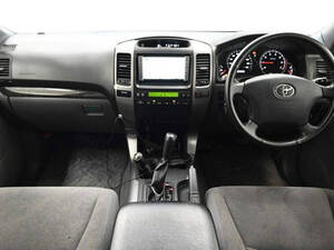 Toyota Land Cruiser Prado Interior 