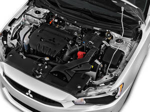 ميتسوبيشي لانسر الخارجية Engine