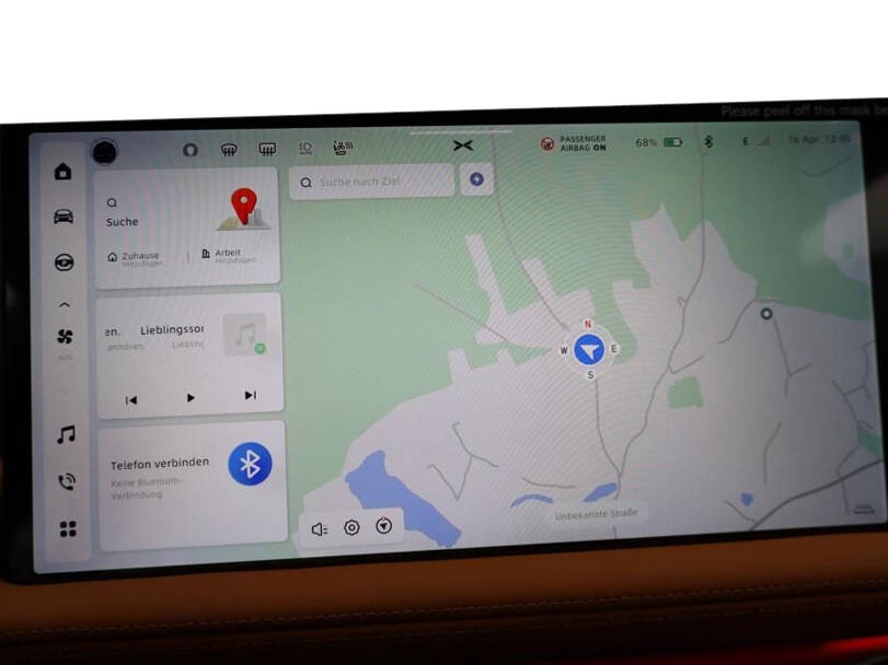 Xpeng G9 2025 Interior Infotainment System