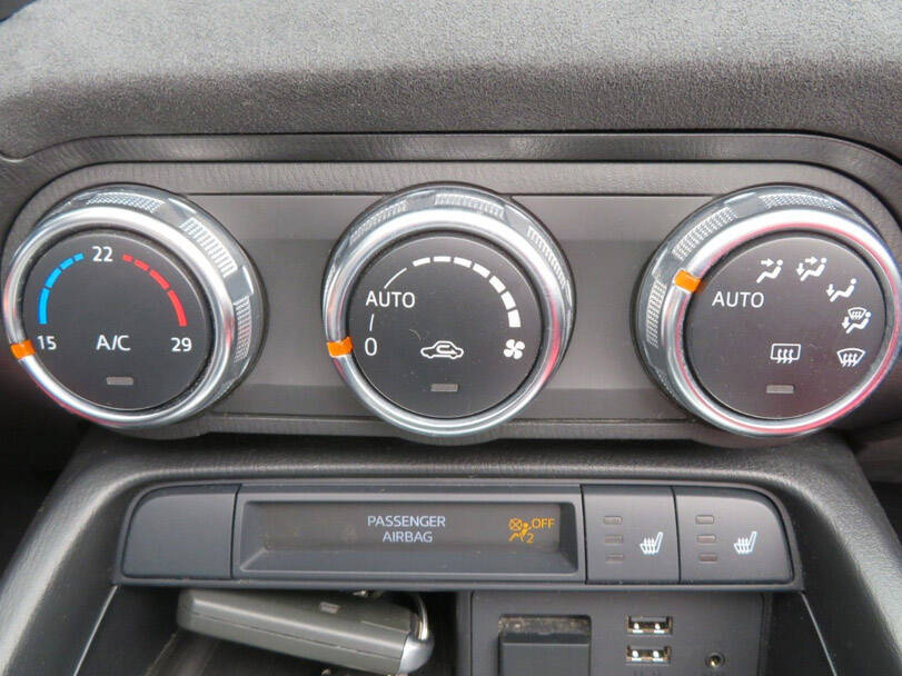 Abarth 124 Spider Interior 