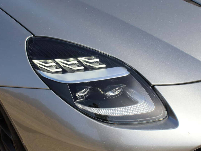 Aston Martin Vanquish S 2025 Exterior 