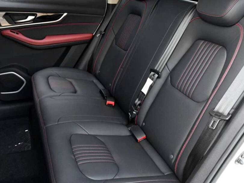 Bestune T33 Interior 